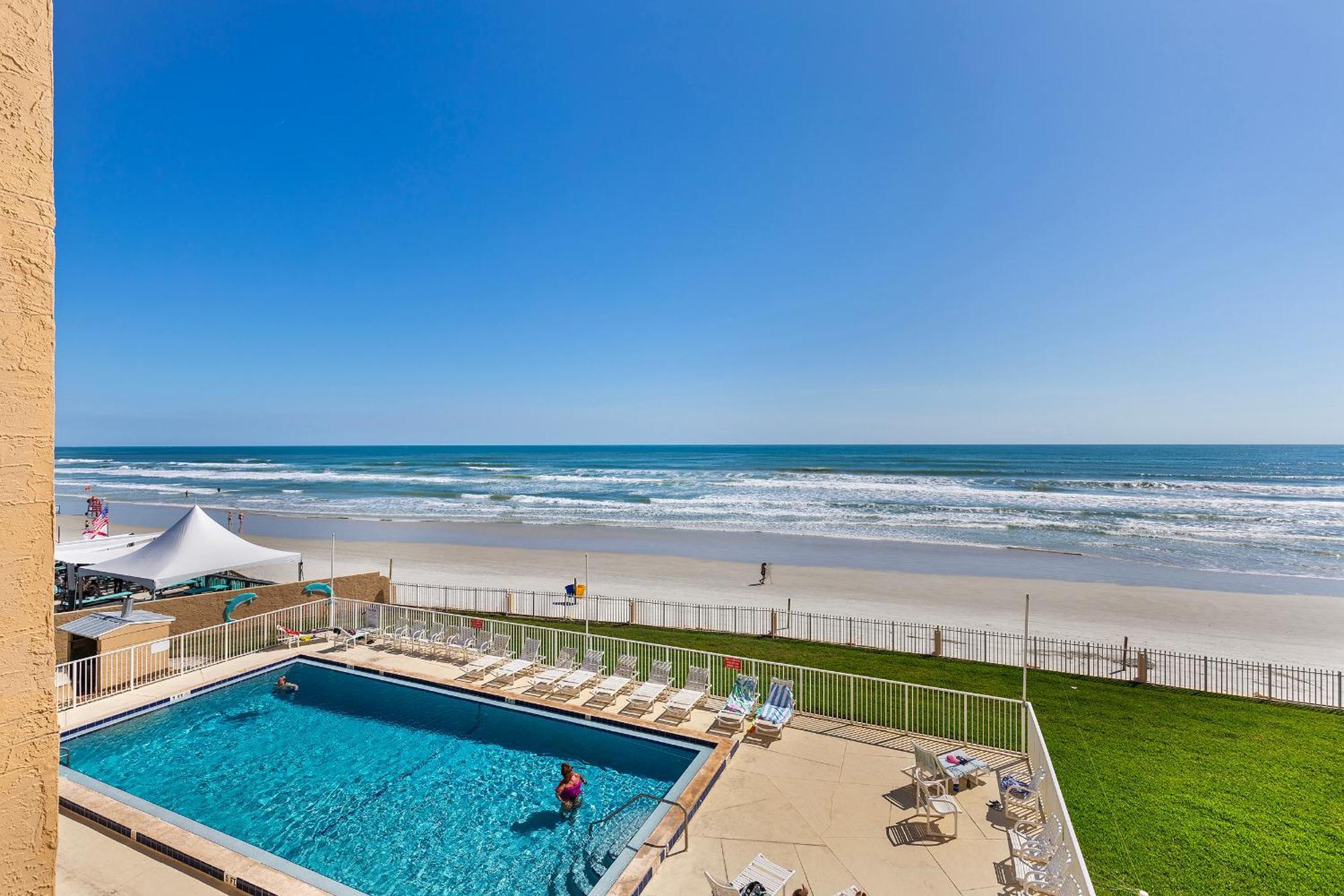 Recently Updated Oceanfront Condo! Views & A Pool ニュー・スマーナ・ビーチ エクステリア 写真